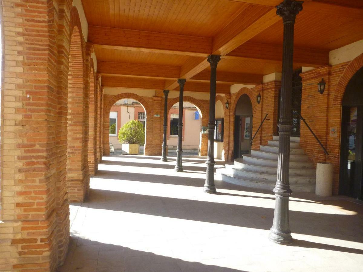 Au Coeur De Montastruc-La-Conseillere - Chambres D'Hotes Экстерьер фото